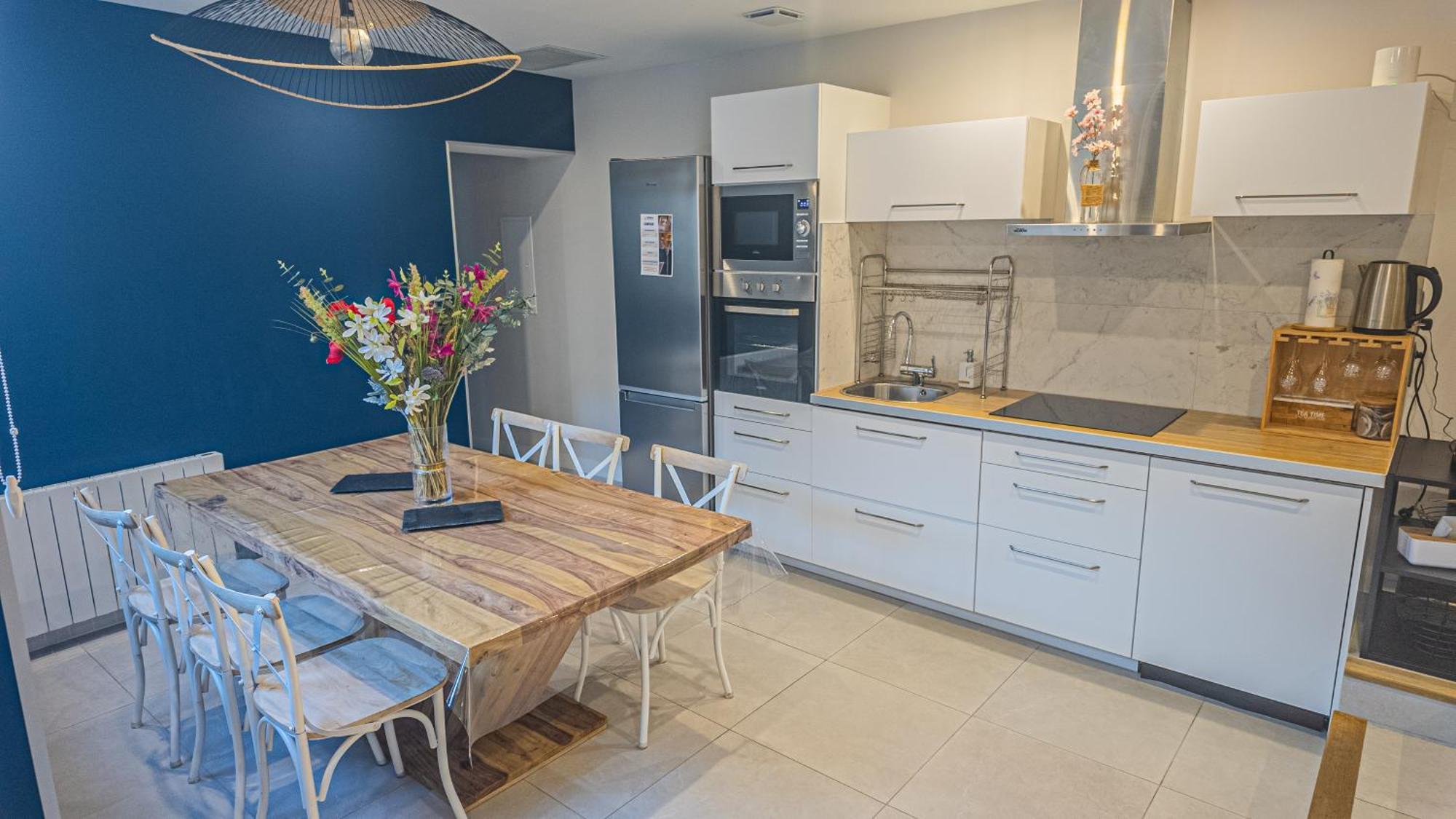 Apartment Jacuzzi Terrasse 86 - Terrasse & Climatisation - 4 Personnes - *